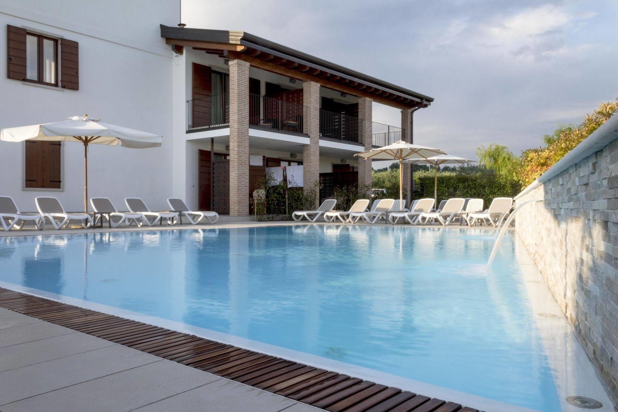 לאזיסה Hotel Relais Agli Olivi מראה חיצוני תמונה